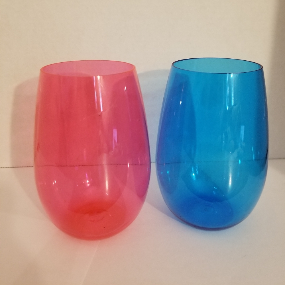 Set of Two Stemless Plastic Tumblers Pink and Blue